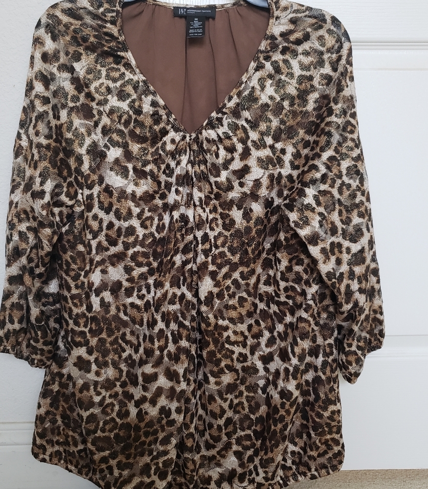 INC Woman Cheetah/Gold Glimmer Print Long Sleeve